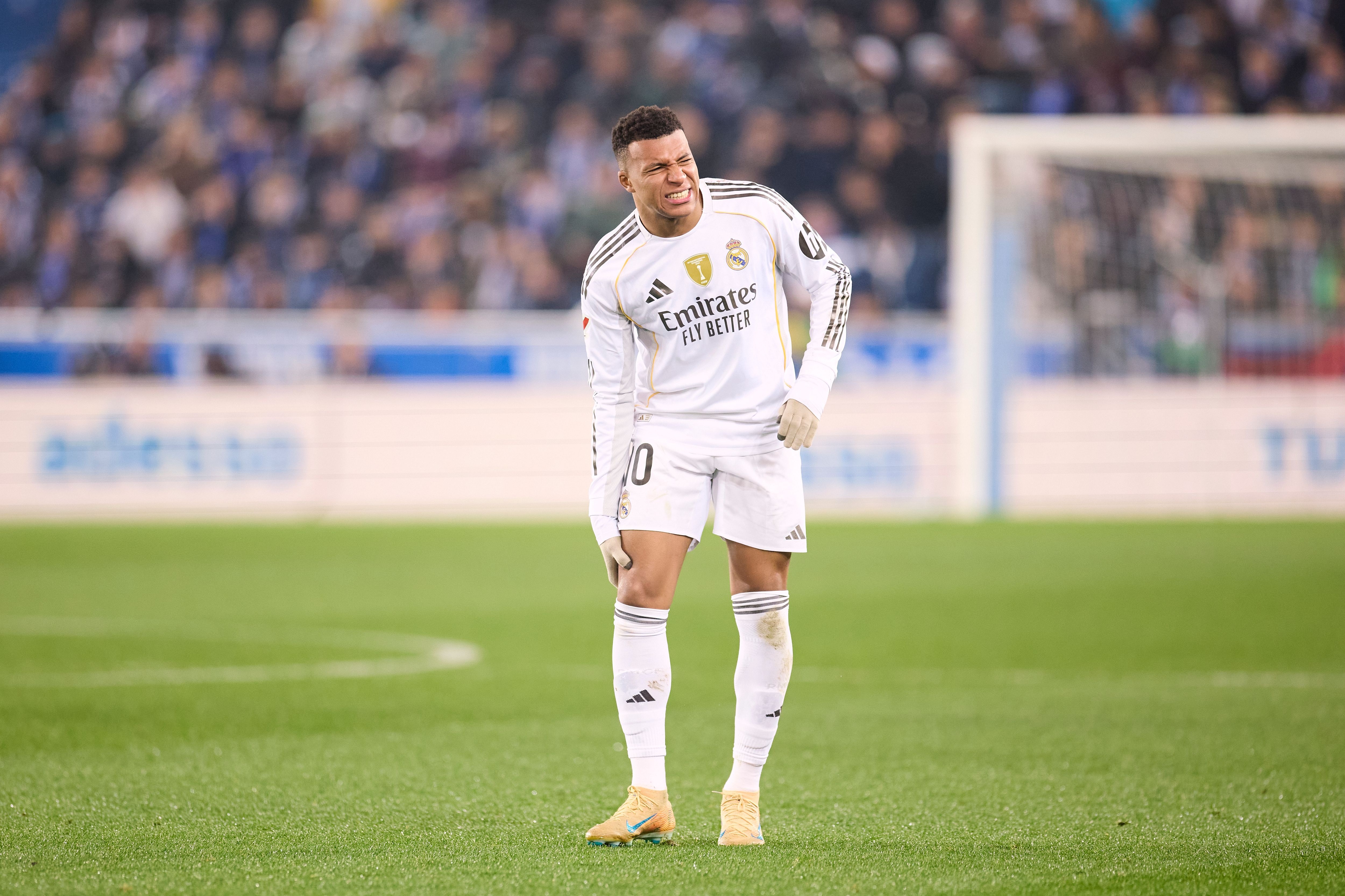 世界杯出线形势-队报：姆巴佩受膝痛困扰，但皇马处境不佳需要他克服伤病连续出战